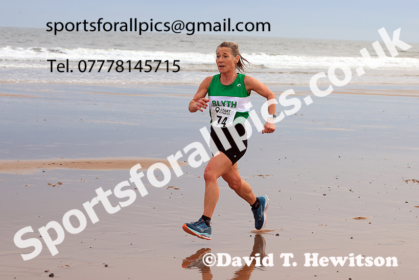 The 2024 Blyth Beach Run, Northumberland.   Photo: David T. Hewitson/Sports for All Pics